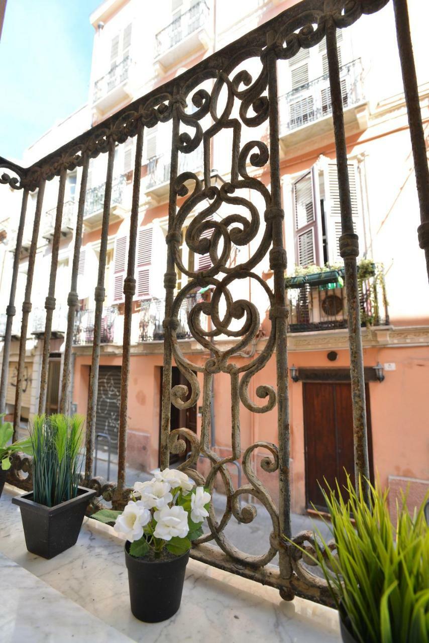 Izzhome Dsign Cagliari Bagian luar foto